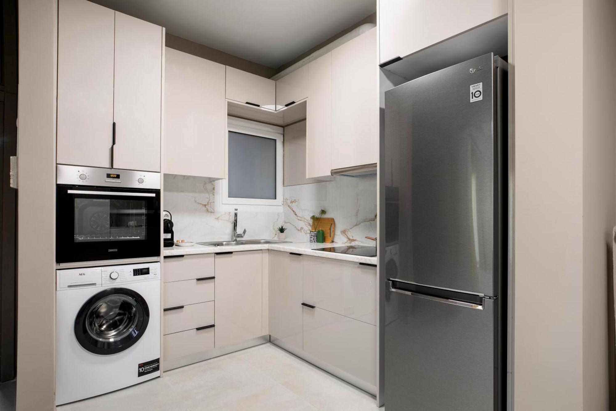 Exarcheia Urban Apartment - Lycabettus Hill Atenas Exterior foto